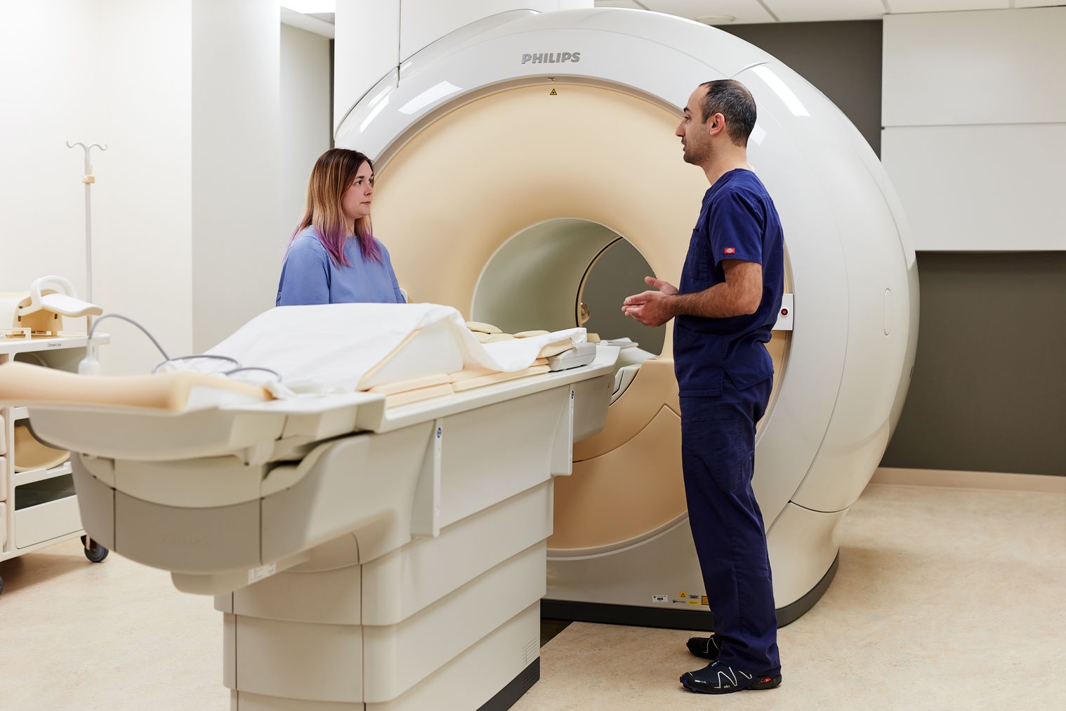 Magnetic Resonance Imaging (MRI) | Imagix - Imagix